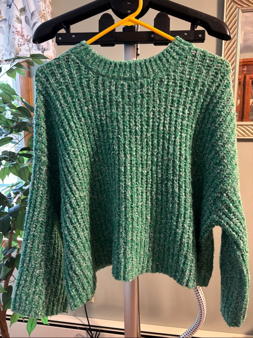 Sincerly Jules Emerald Green Ribbed Crewneck Sweater
